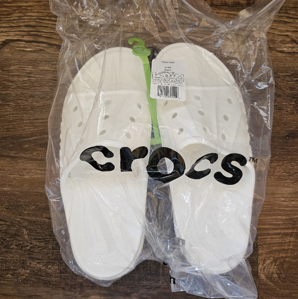 Crocs white Classic Clogs